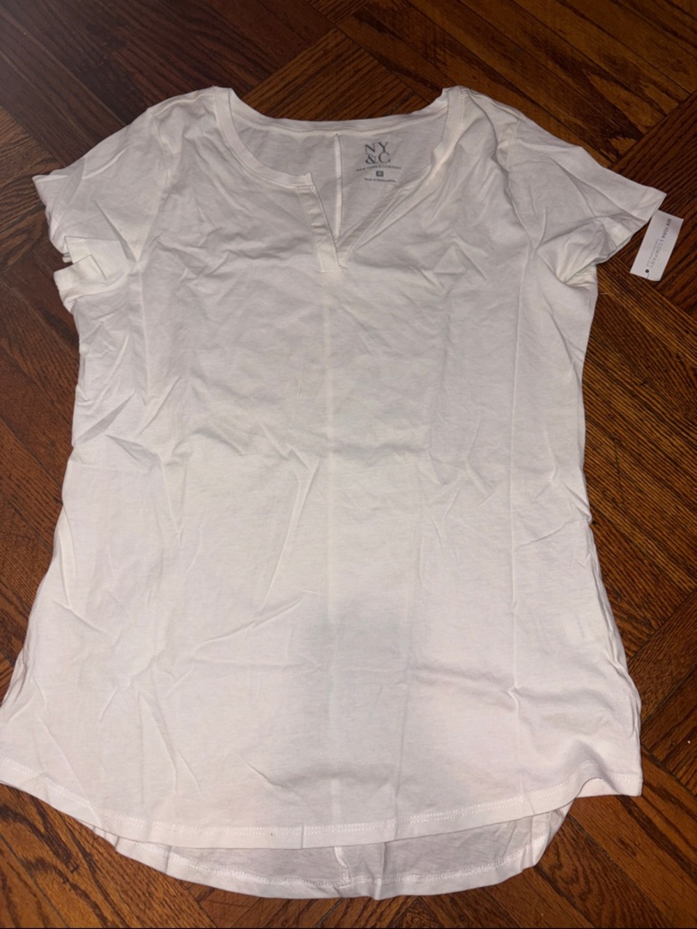 NWT New York and Company White Top
